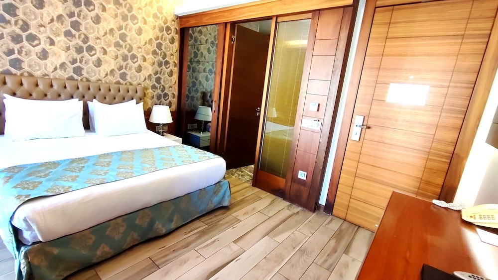 STANDARD, DOUBLE OR TWIN BED