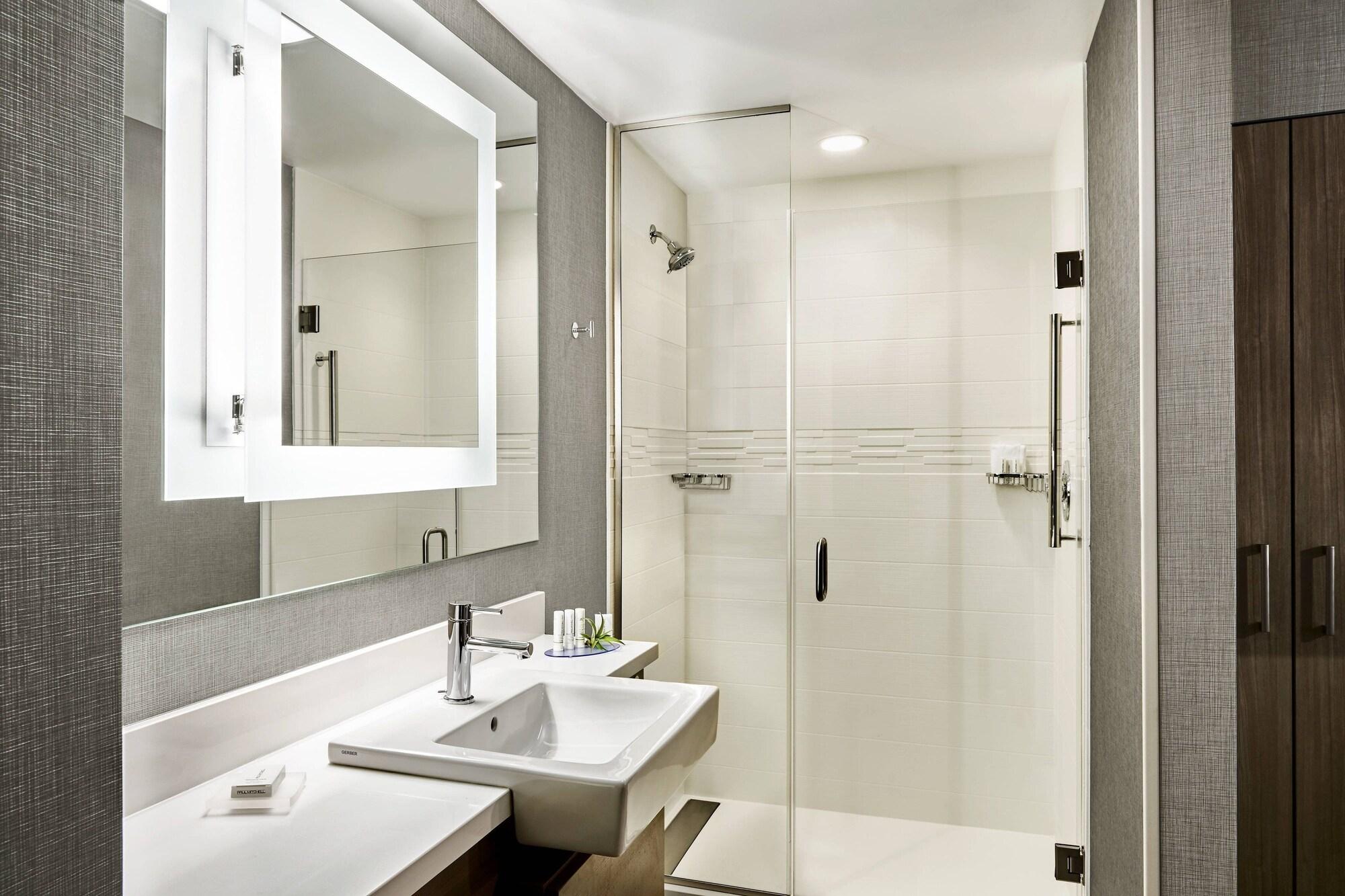 Suite, Multiple Beds