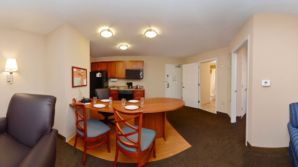 Candlewood Suites Chambersburg 40/63