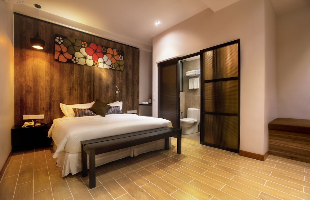 Hotel Twenty 8B 17/40