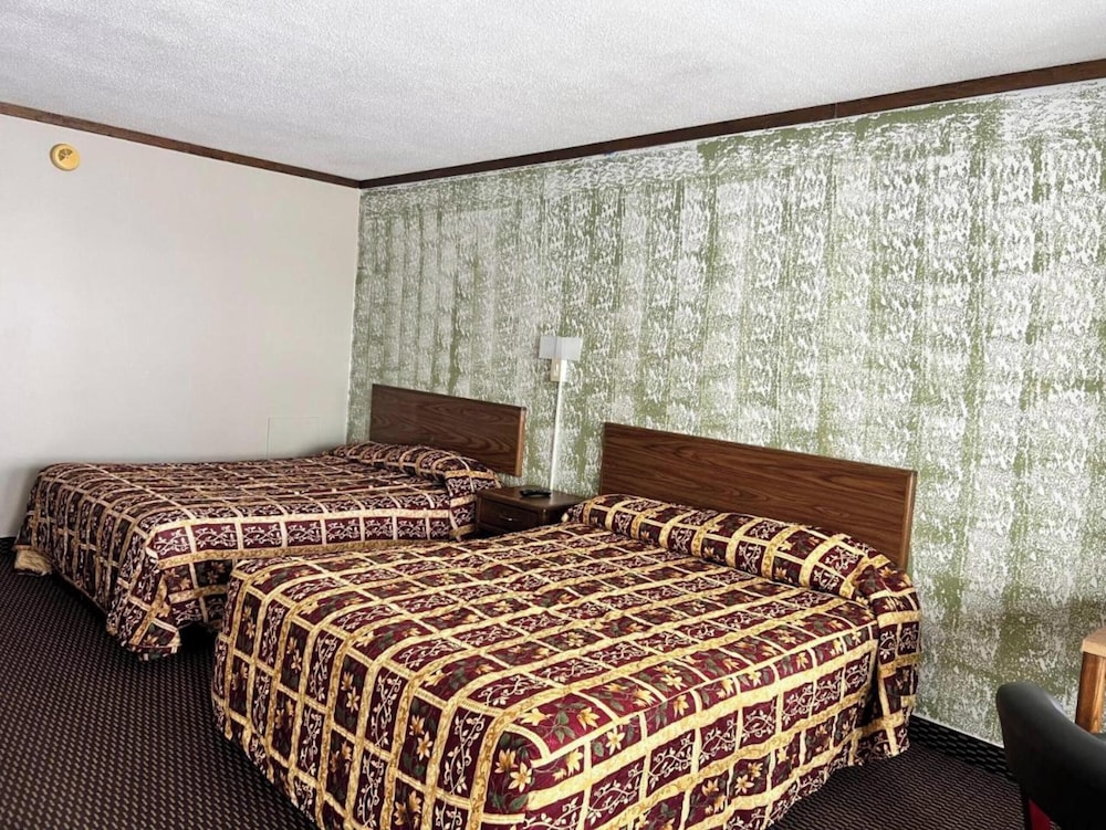 Room at Devils Lake Inn By OYO Near Devils Lake Regional Airport, DEVILS LAKE - ND