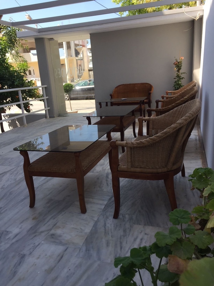 Alkyonides Hotel 30/49