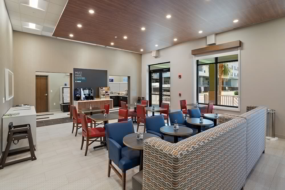 Holiday Inn Express St. Augustine - Vilano Beach 44/52