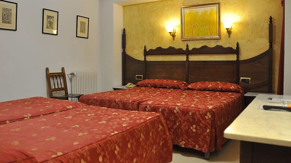 Hotel Reyes Catolicos 9/39