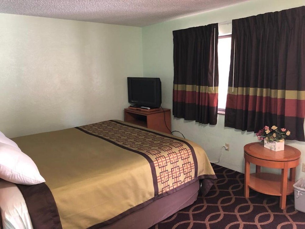 Klamath Motor Lodge 21/64