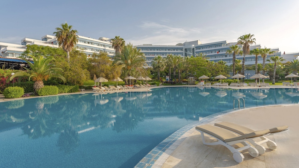 Sunrise Resort Hotel in KIZILAGAC
