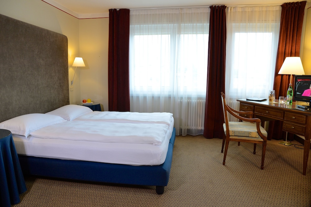 Hotel Villa Miravalle 10/50