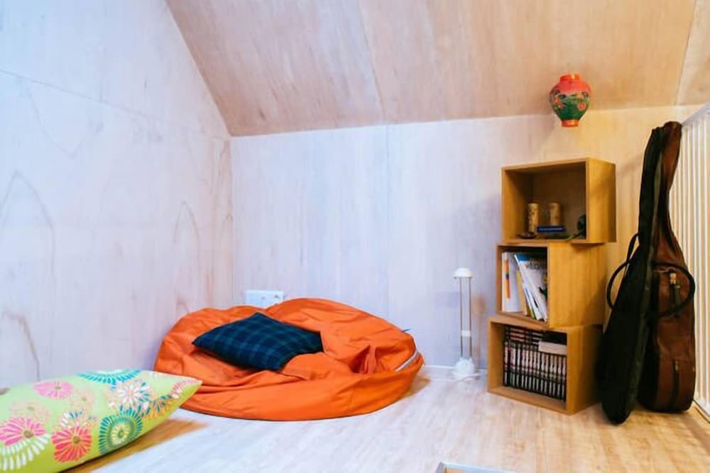 Inside Busan Hostel 16/50