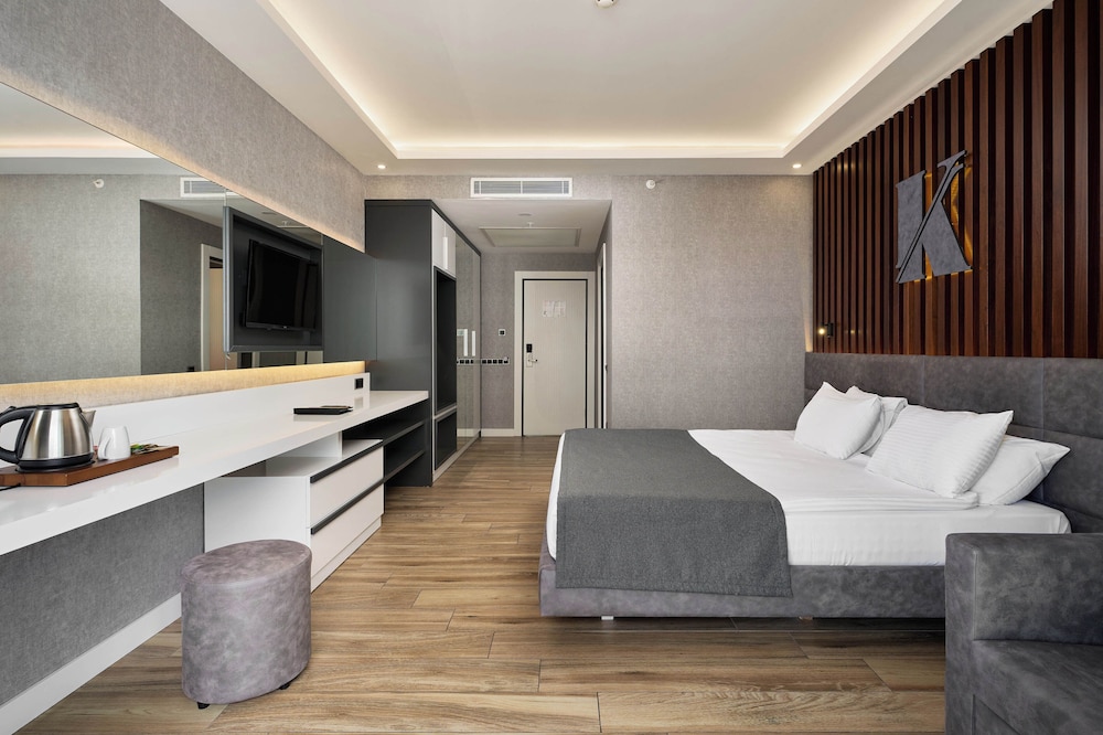 Deluxe