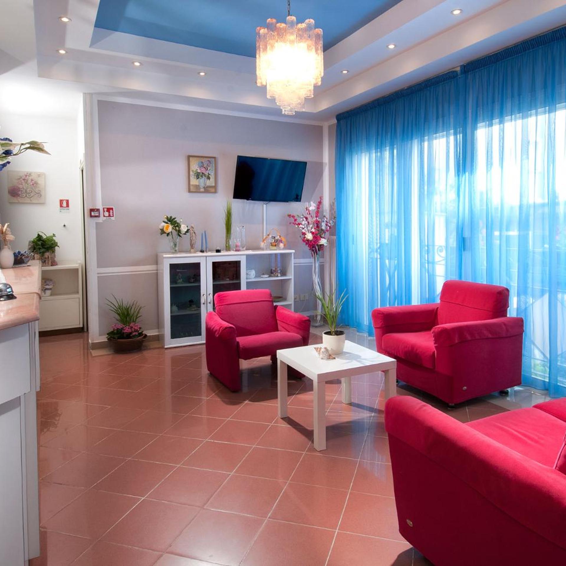 Hotel Cheri 28/48