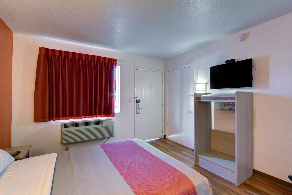 Motel6 La Mesa, CA - San Diego 16/58