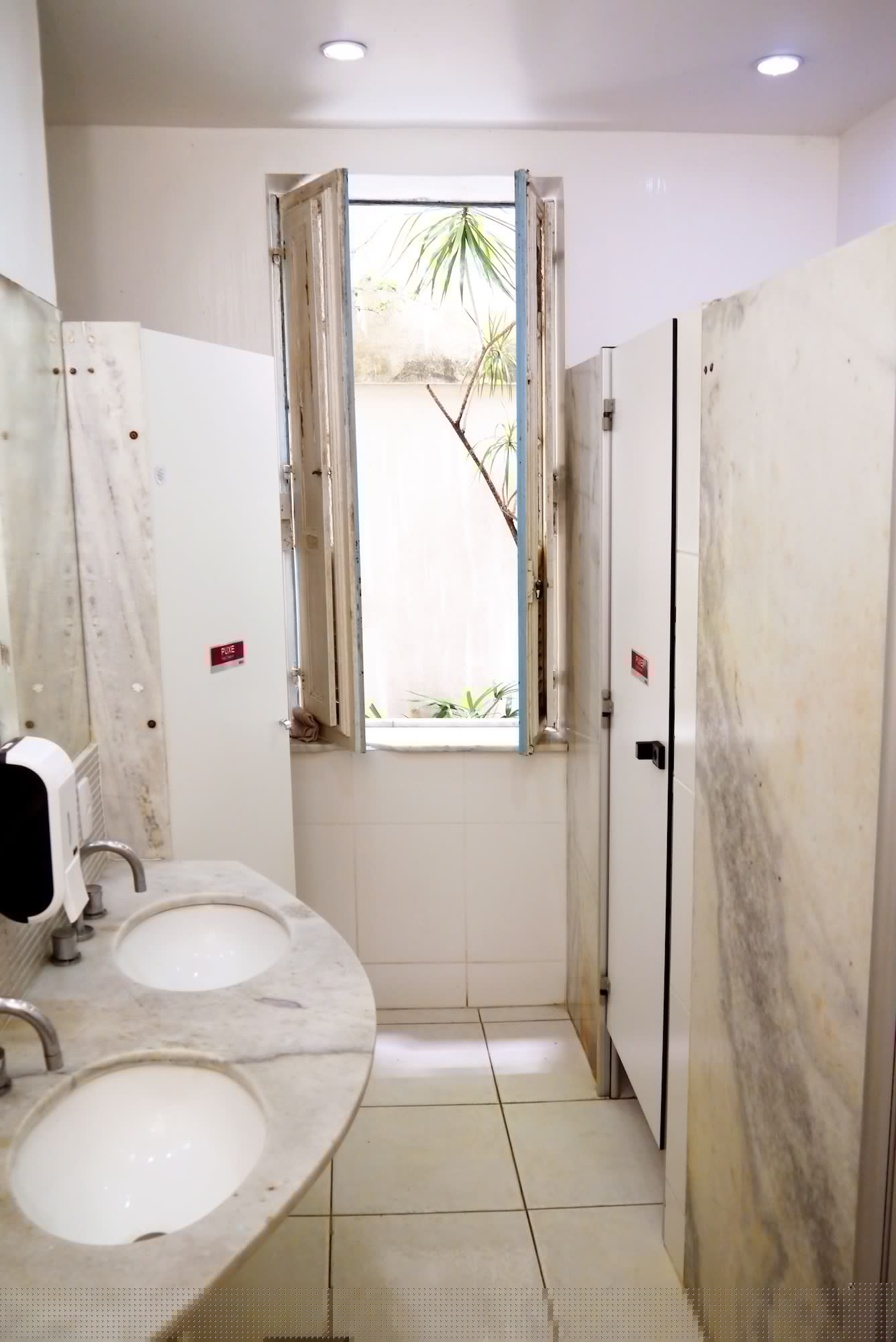 BASIC, TRIPLE, SHARED BATHROOM