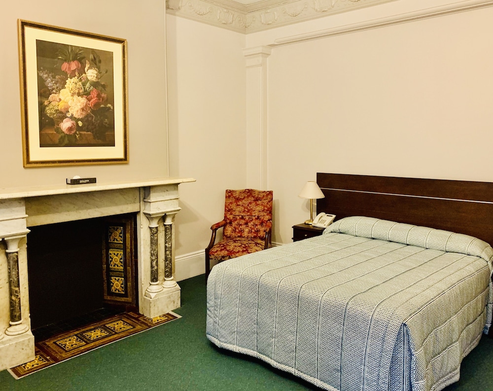 AVONMORE ON THE PARK BOUTIQUE HOTEL 21/39