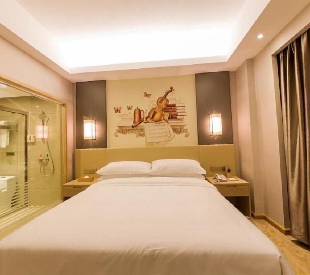 Vienna Hotel (Xiufeng Park, Jinshan Road, Yiyang High-tech Zone) 6/20