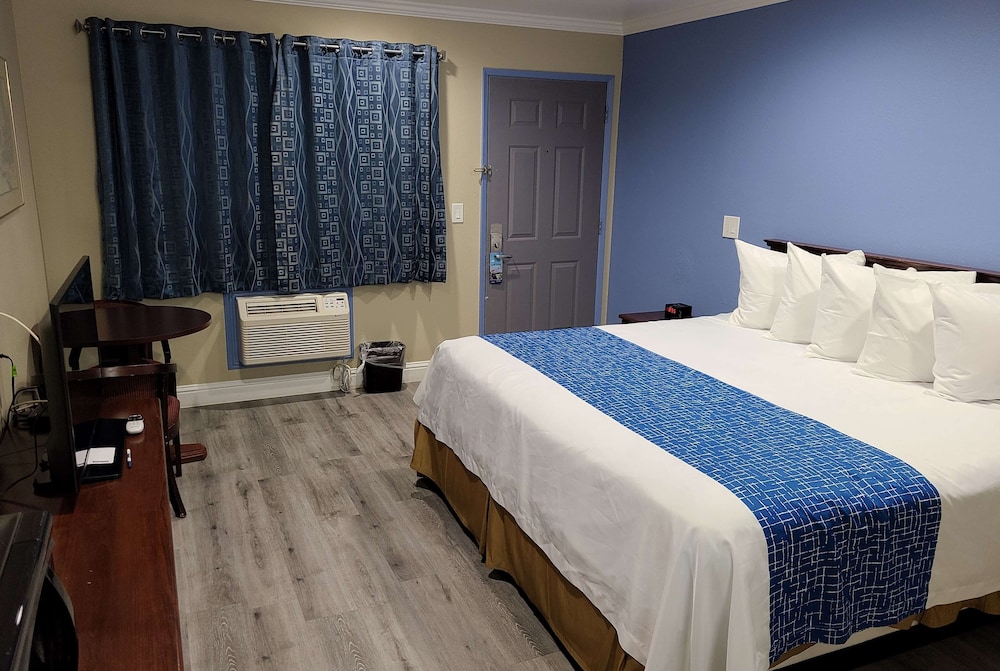 Travelodge by Wyndham Clearlake 17/36