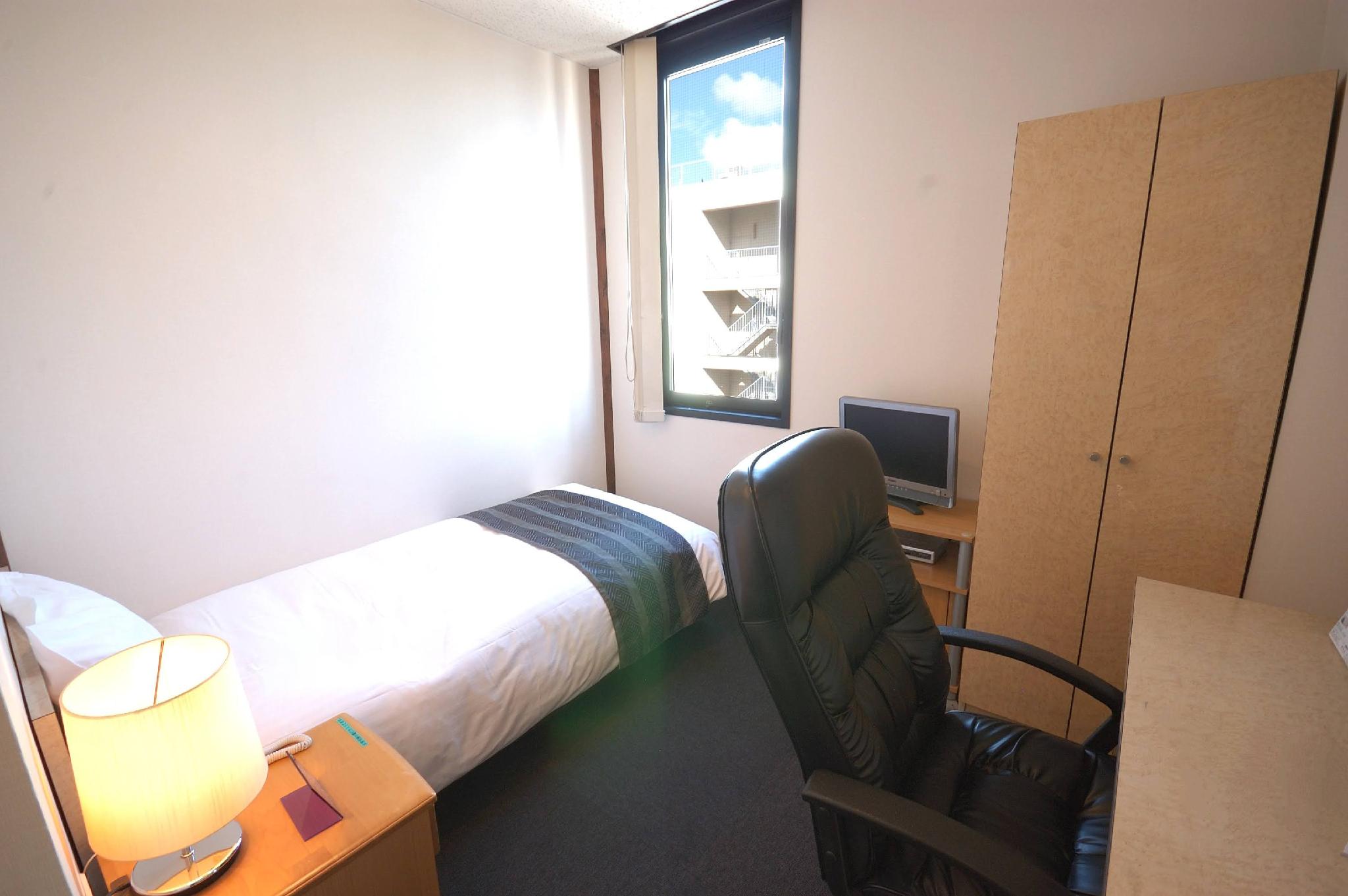 Room, Single, Unit Bath