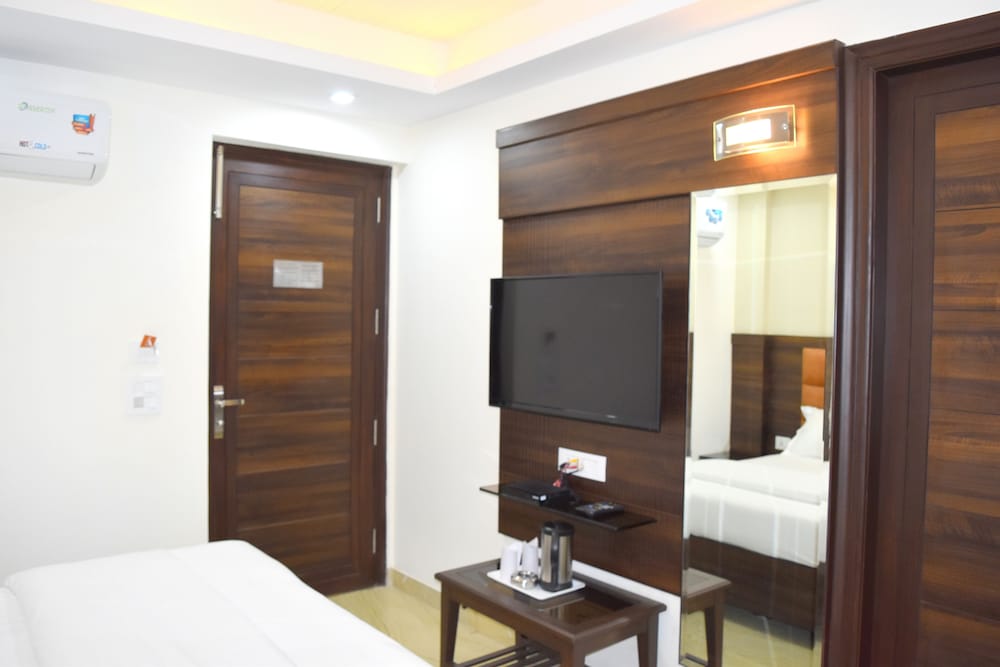 Hotel Tara Palace Daryaganj 23/32