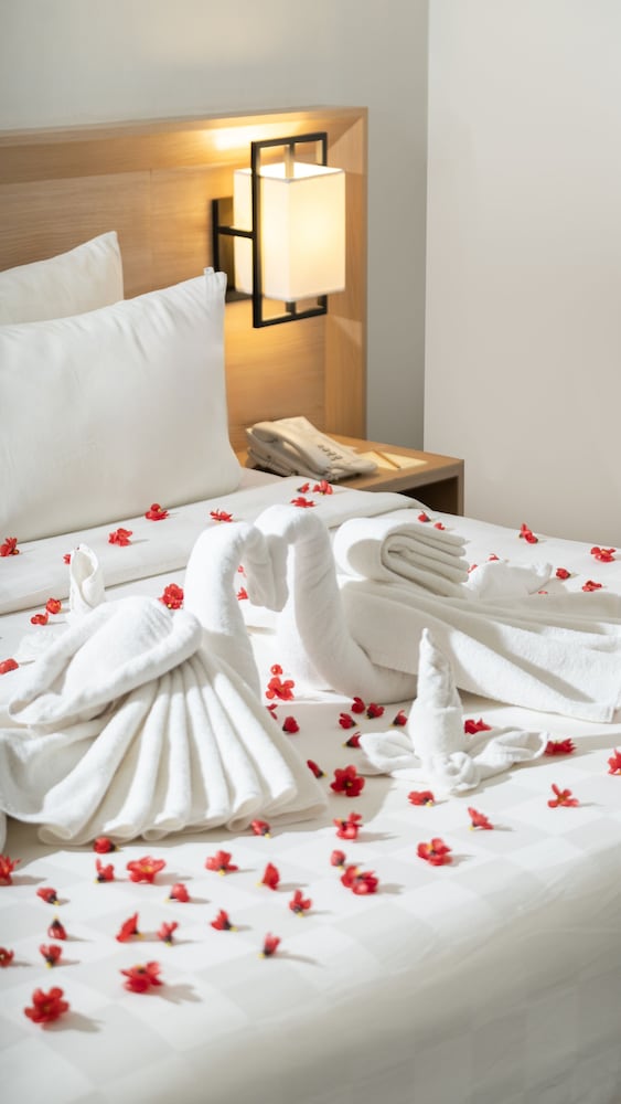 SWISS-BELHOTEL MANOKWARI 67/80
