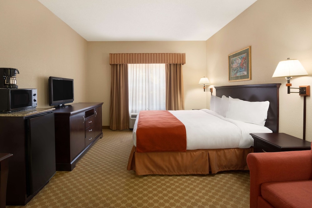 Country Inn and Suites By Radisson Columbus GA 9/34