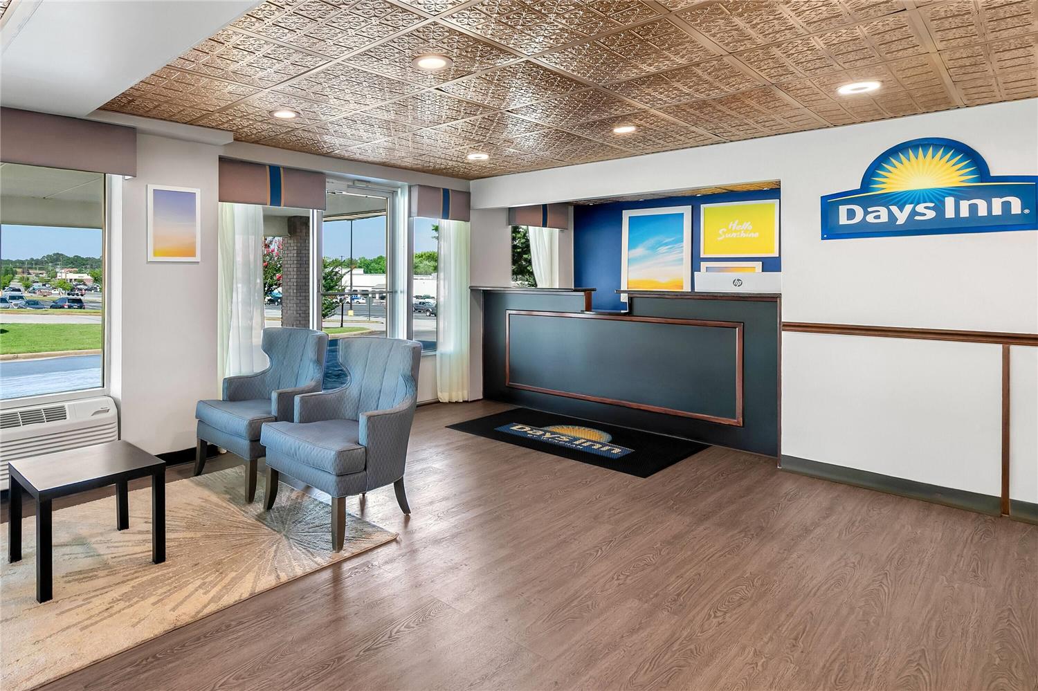Days Inn by Wyndham Seneca 20/25
