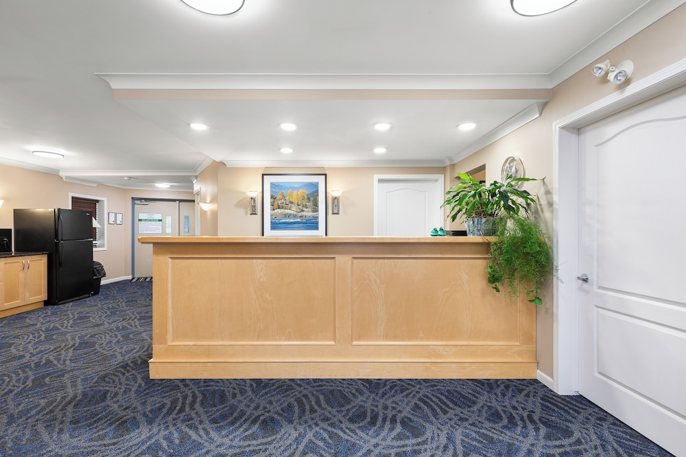 Glenwood Inn & Suites 1/50