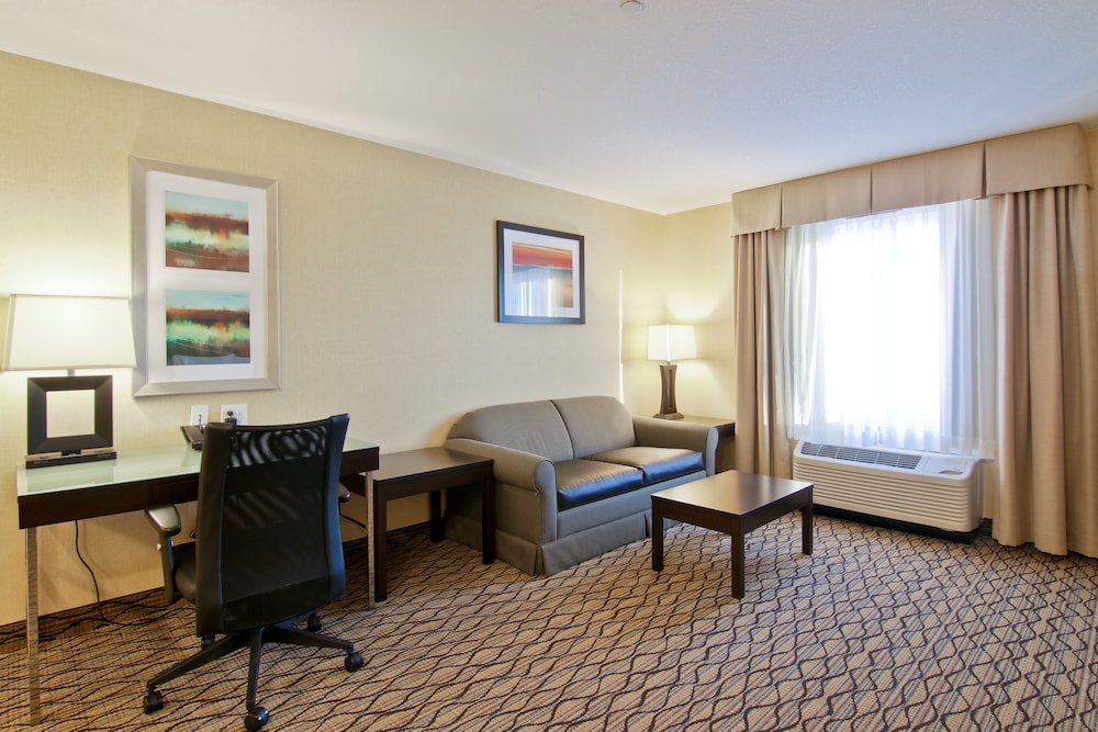 Wingate by Wyndham Fort Saskatchewan 44/64