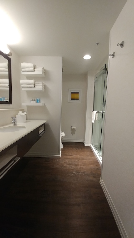 Hampton Inn Lexington Medical Center 13/34