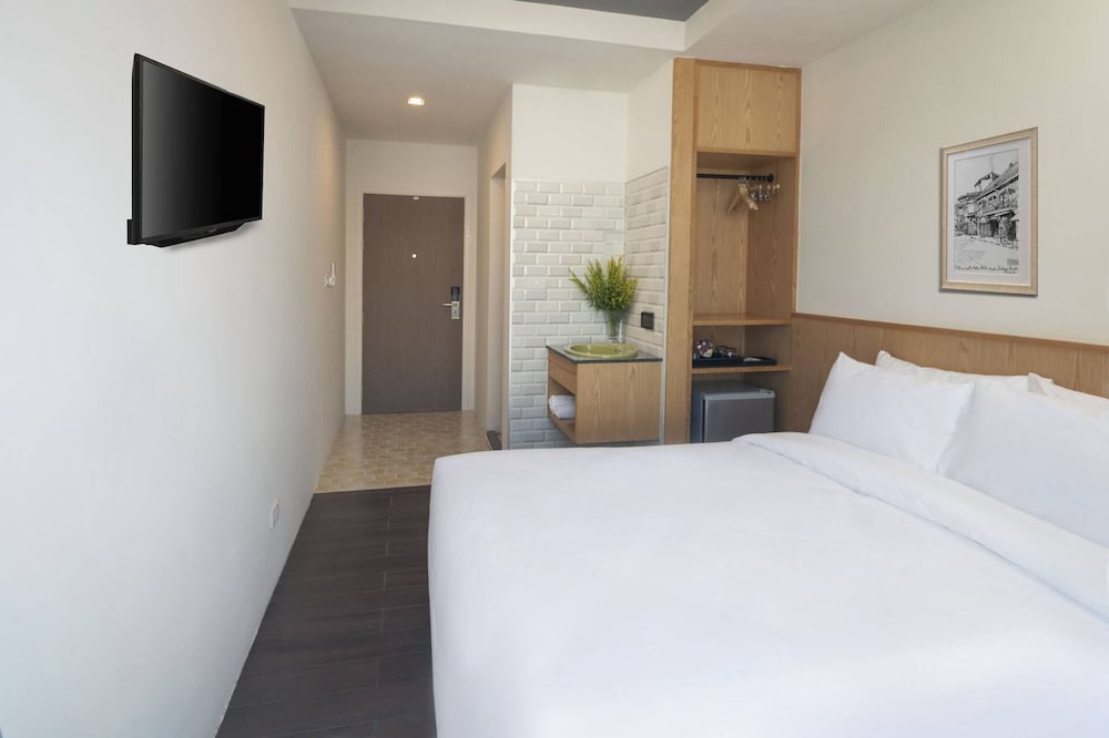 Superior, Queen Bed