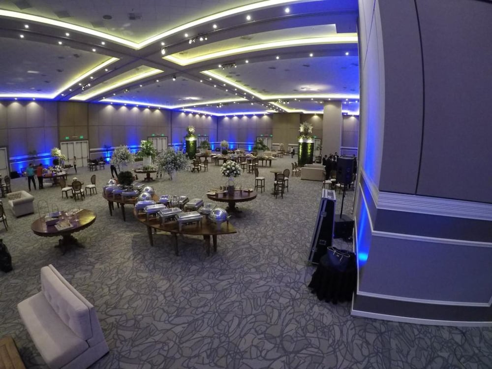 Paseo La Galeria Hotel & Suites 27/49
