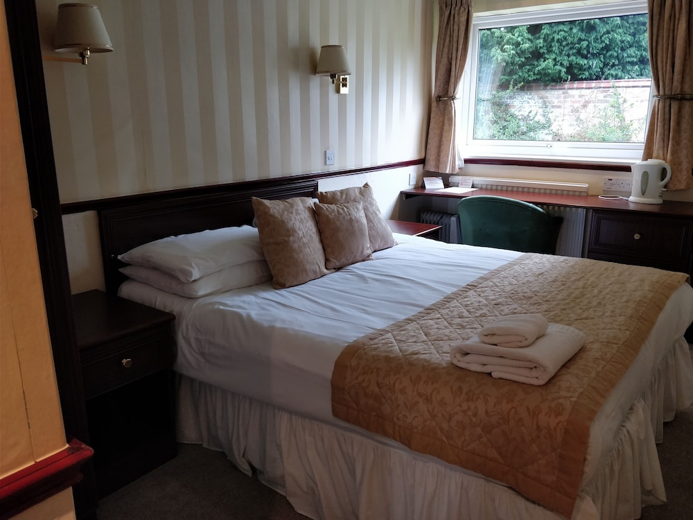 Normanhurst Hotel 13/50
