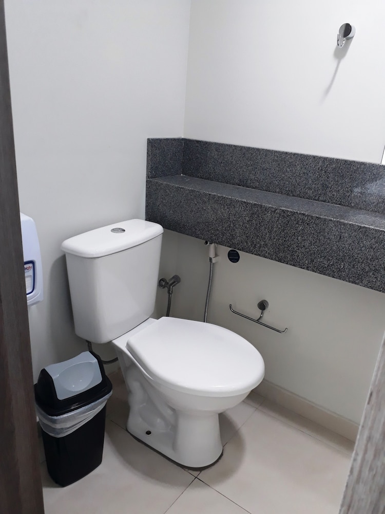 Valerim Itajai Hotel 4/48