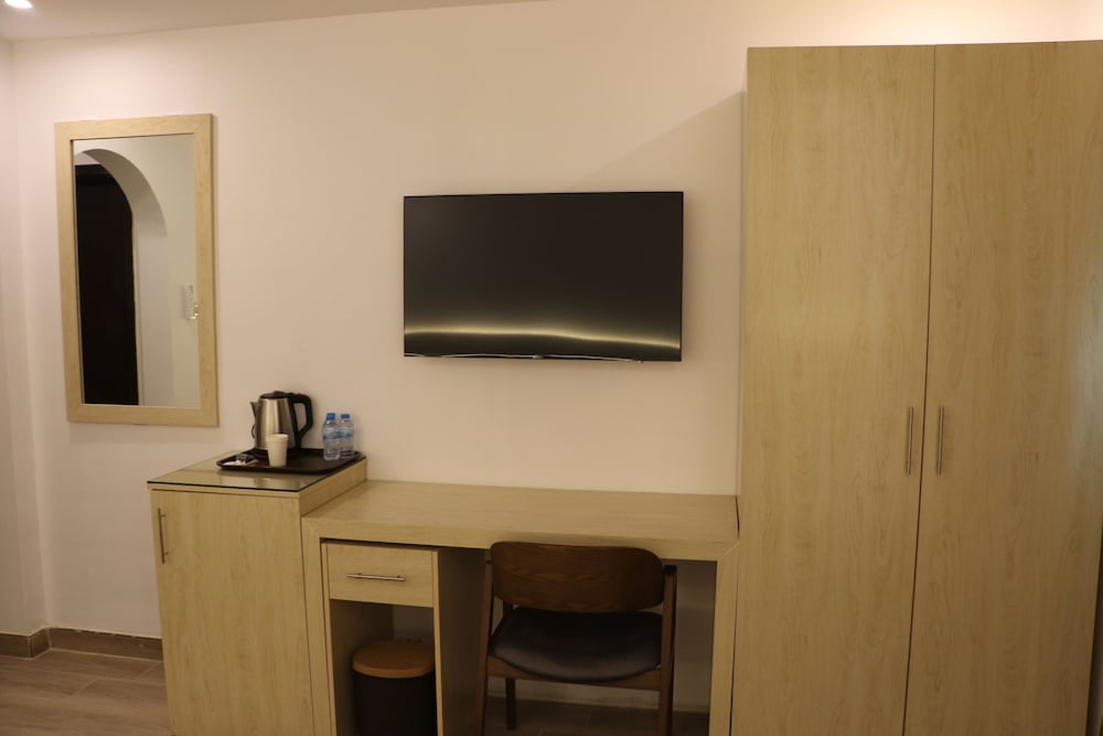 العلياء(Al Alya Hotel Rooms and Suites) 13/19