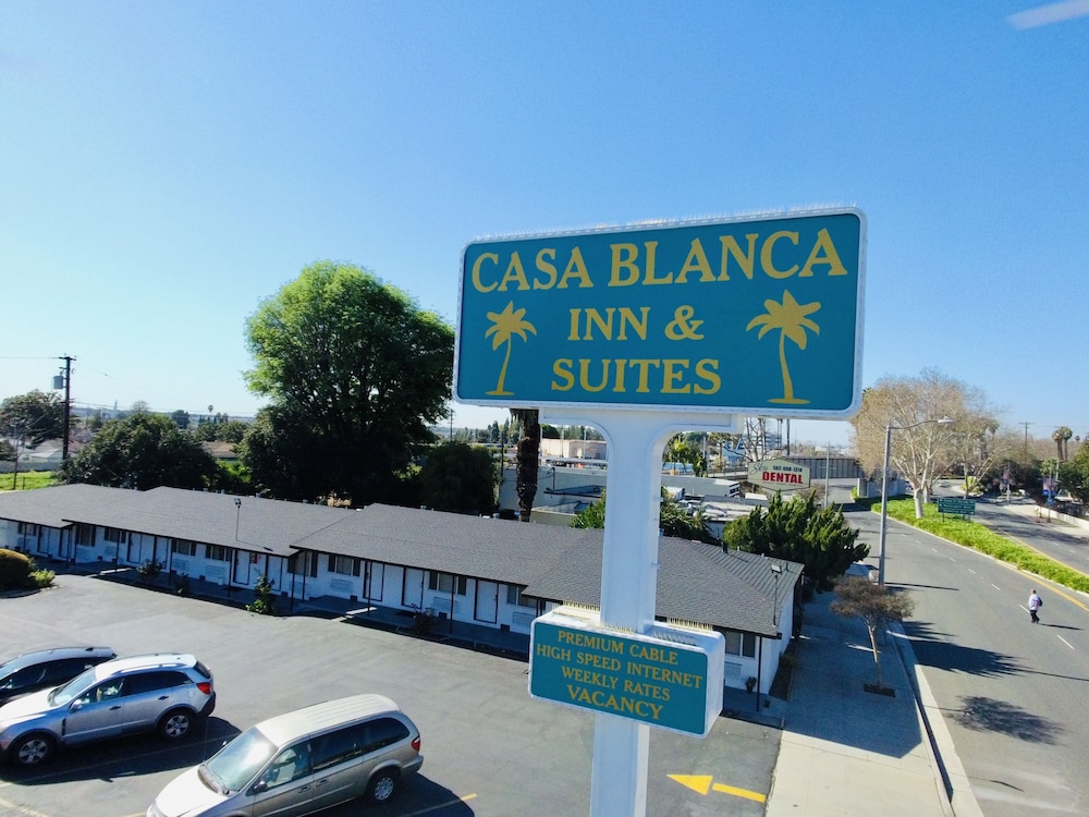 Casa Blanca Inn & Suites 49/67