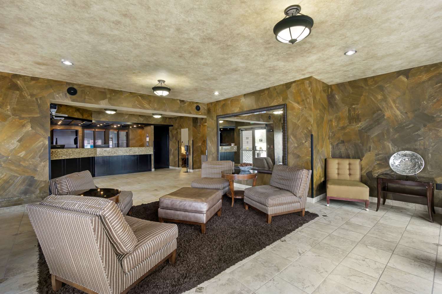Best Western Plus Yakima Hotel 36/61