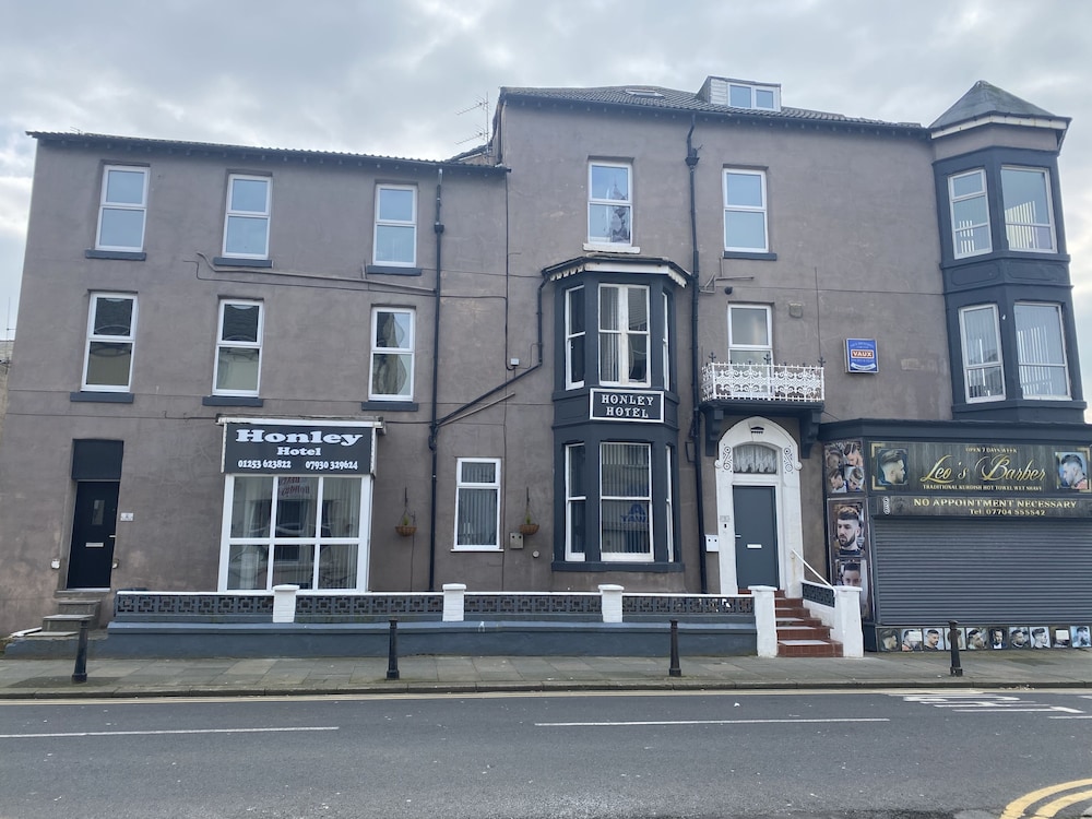 Honley Hotel 4/30