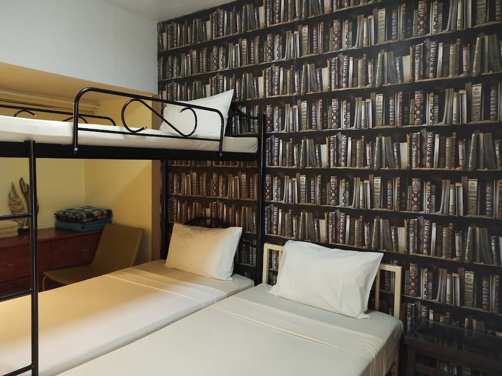 Steve Lady Hostel 16/44