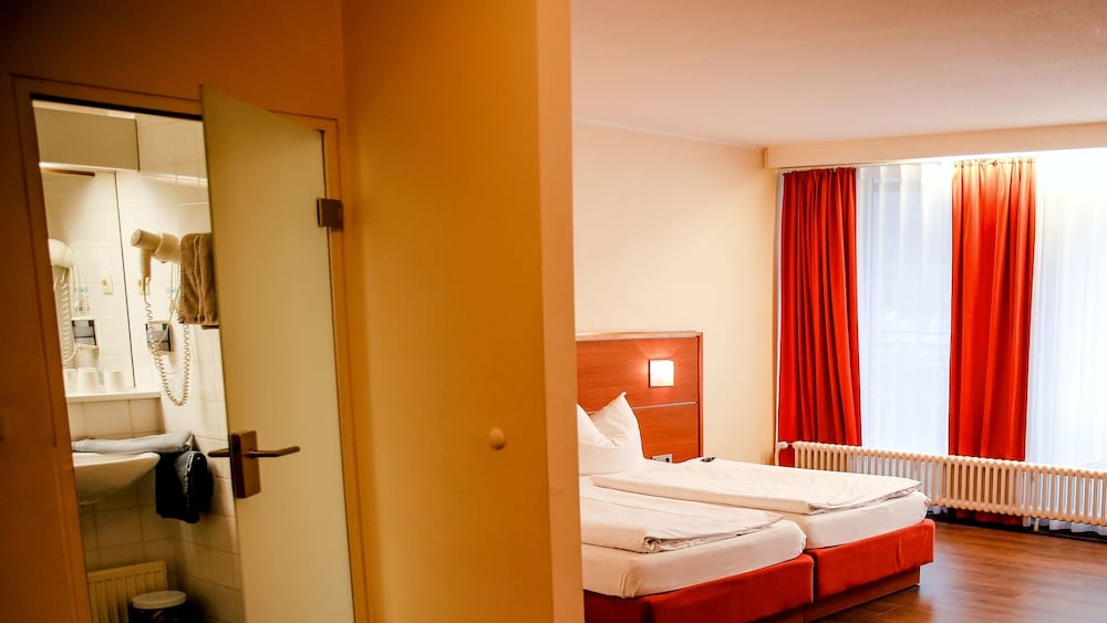 Parkhotel Olsberg 15/48
