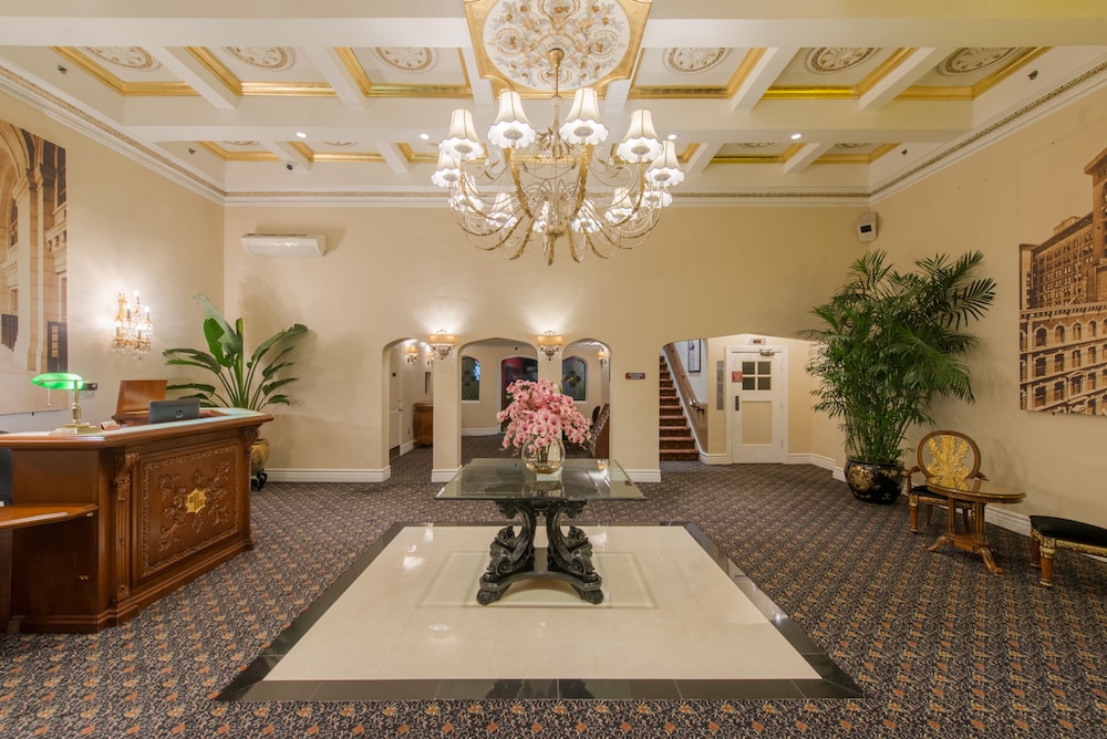 Hollywood Historic Hotel 8/50