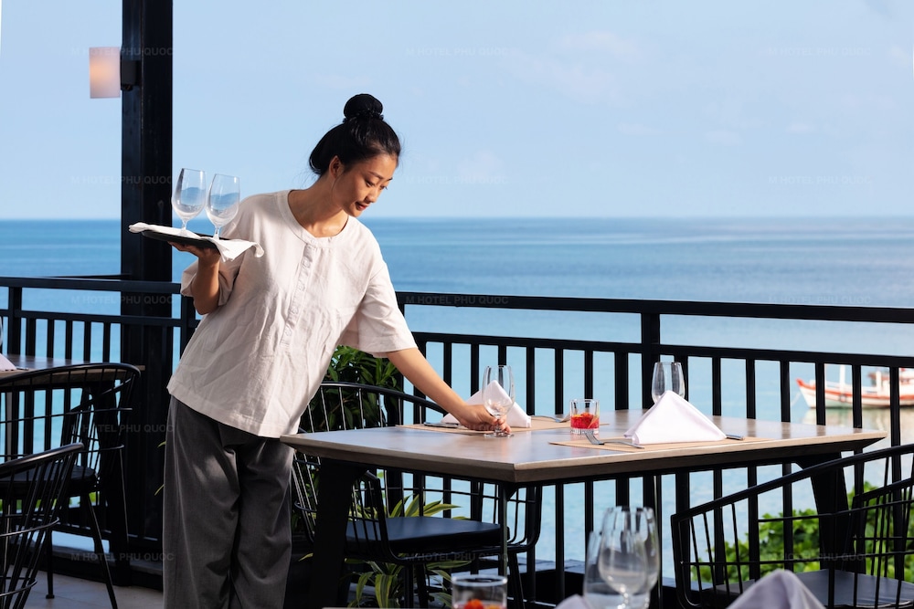M Hotel Phu Quoc 55/59