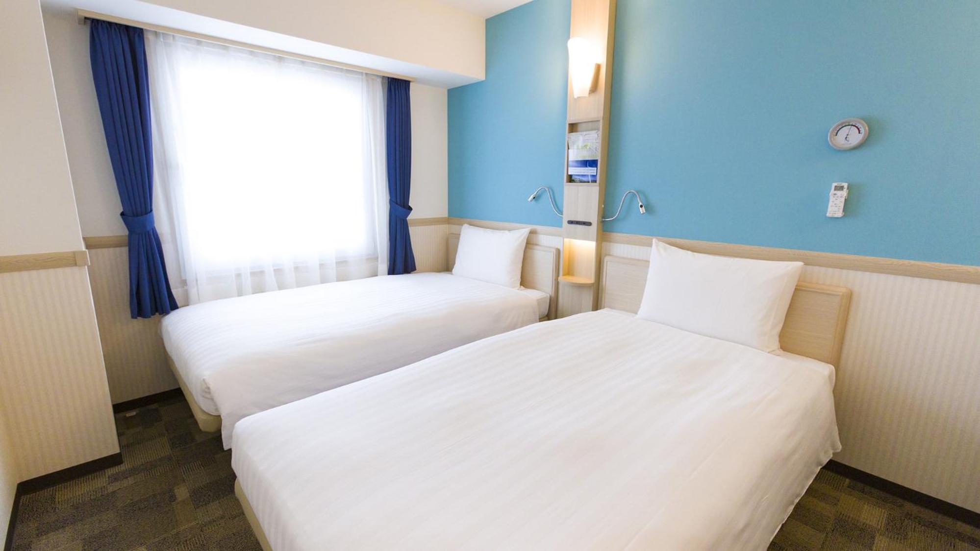 غرفة بسريرين منفصلين للمدخنين، Toyoko Inn Marugame Ekimae 7/8