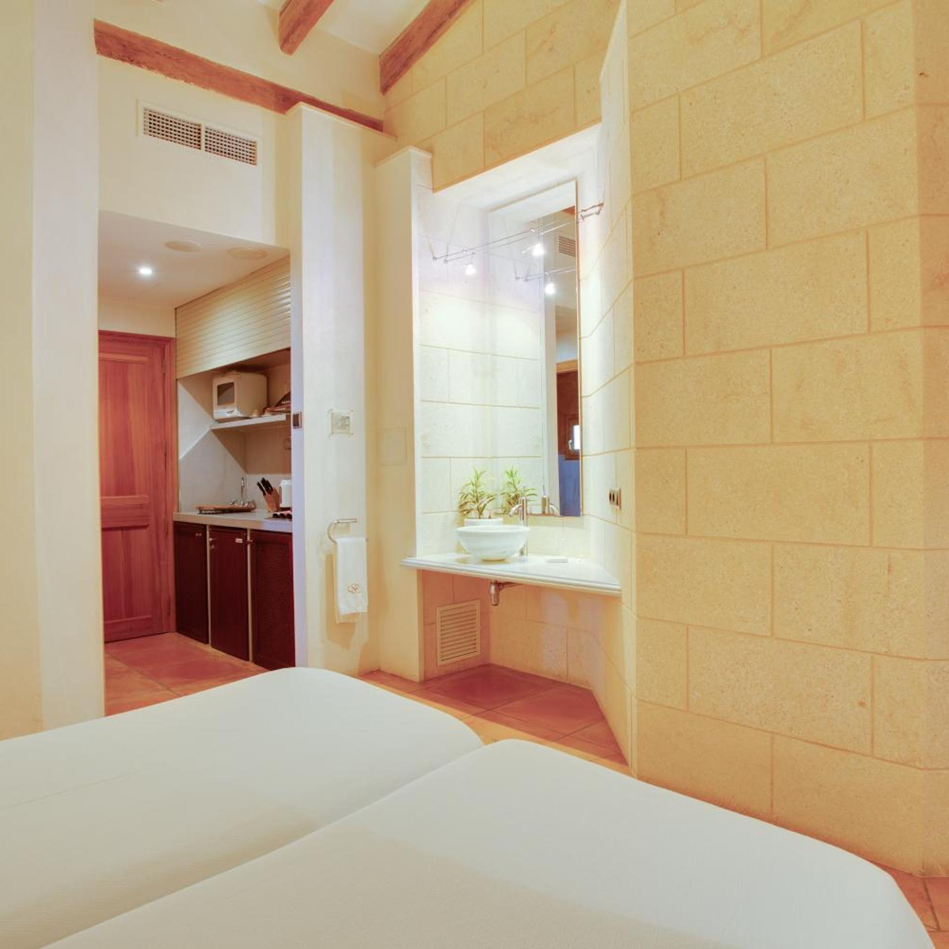 Junior Suite, Studio