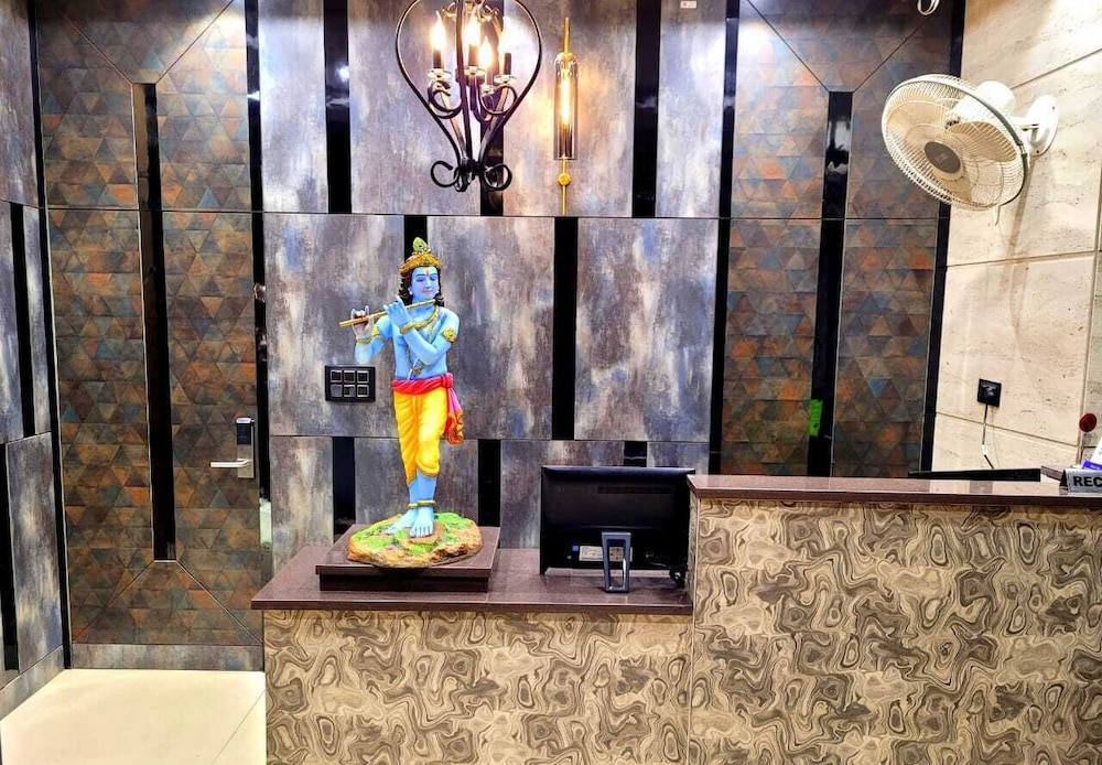 HOTEL KRISHNAS 10/59