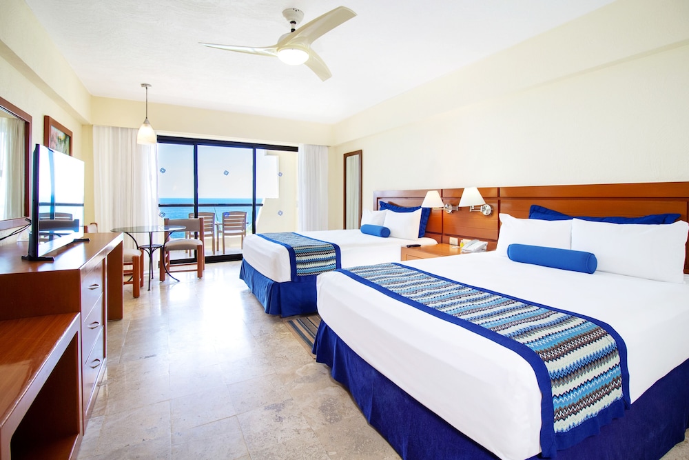 2 BEDROOMS, FAMILY SUITE, OCEAN VIEW