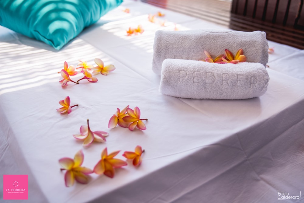 La Pedrera Small Hotel And Spa 48/77