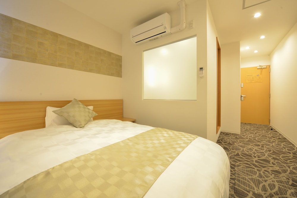 Sakura Garden Hotel 10/50