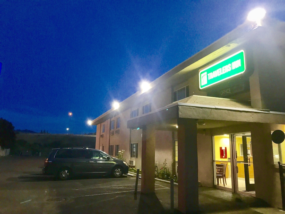 Travelers Inn Medford 6/58