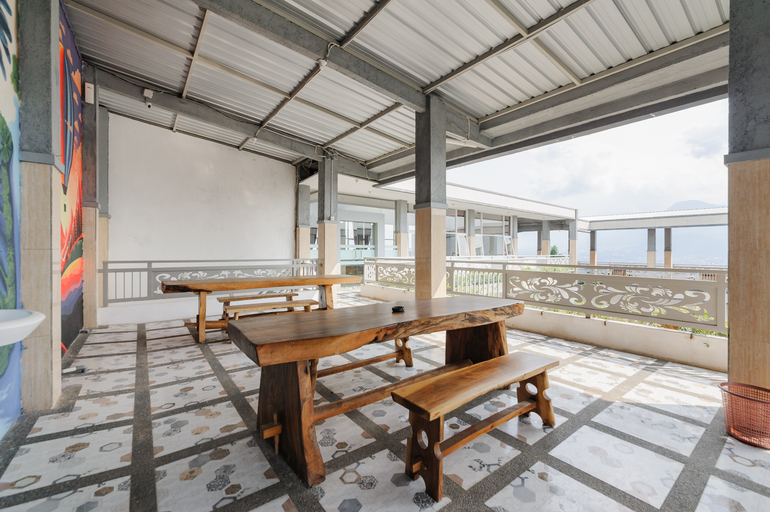Urbanview Hotel Sky Batu Malang by RedDoorz 9/11
