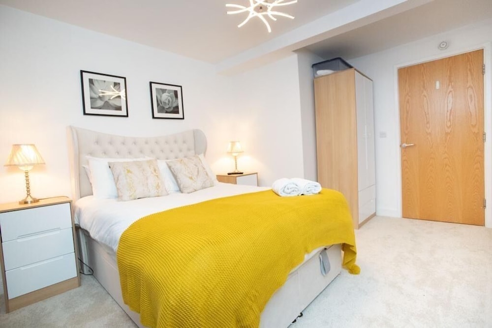Live In Leeds Millenium Square Apartment 9/45