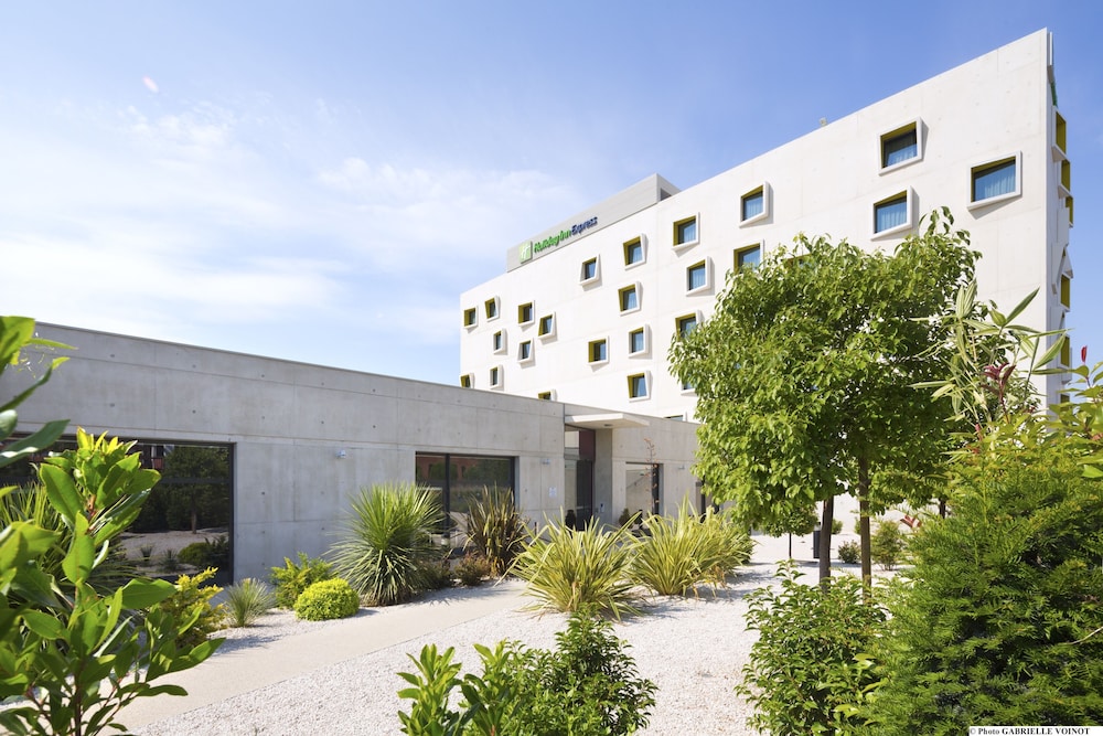 HOLIDAY INN EXPRESS MONTPELLIER-ODYSSEUM 6/71