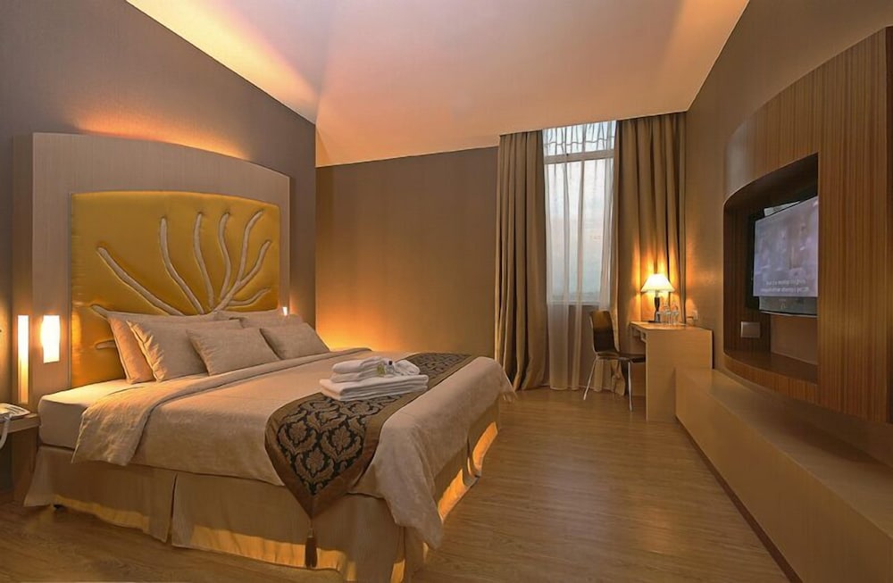 Courtyard Hotel At 1borneo 14/59